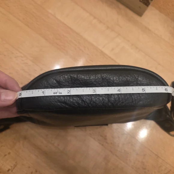 Parker Thatch Cross Your Heart Small Sidekick Sling Bag Black Leather/Suede - Picture 12 of 15